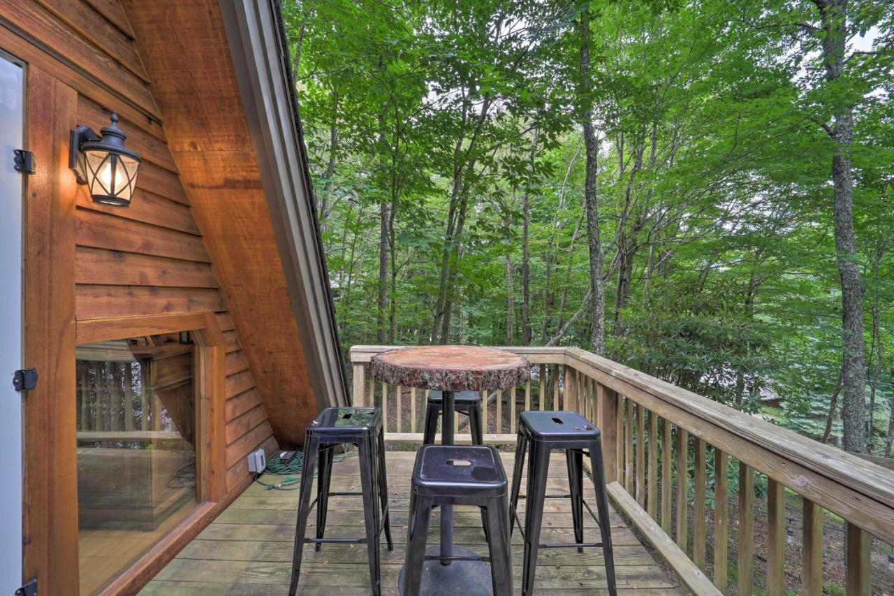A-Frame Cabin With Hot Tub 1 Mi To Beech Mountain! Ngoại thất bức ảnh