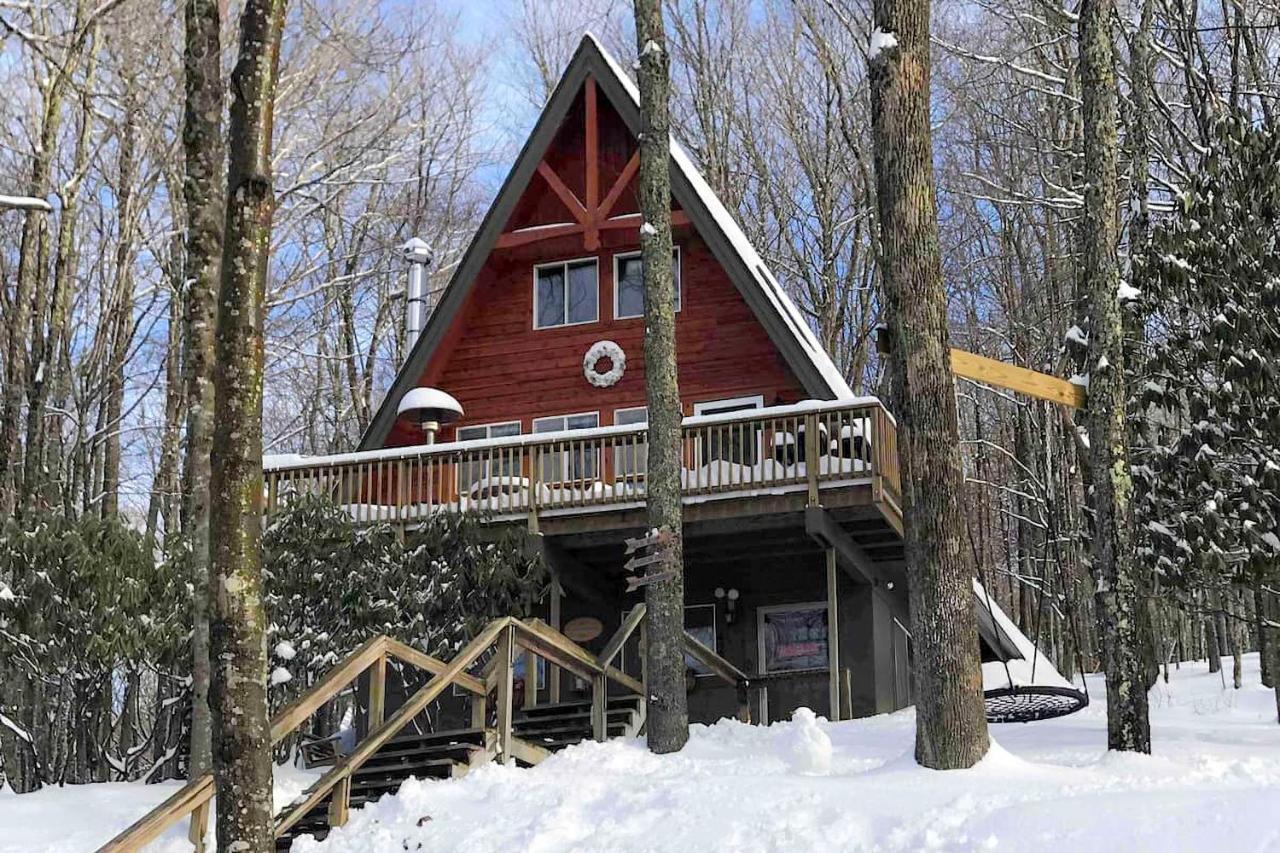 A-Frame Cabin With Hot Tub 1 Mi To Beech Mountain! Ngoại thất bức ảnh
