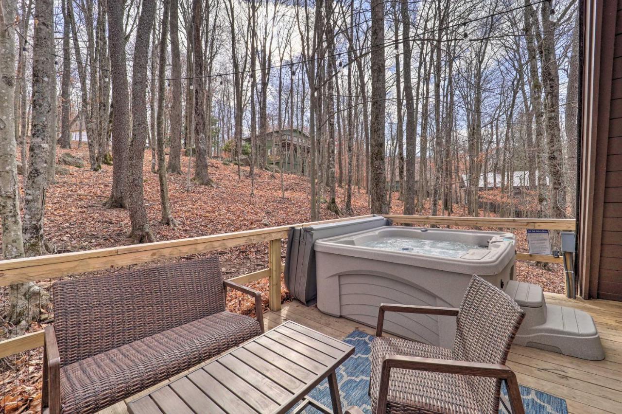 A-Frame Cabin With Hot Tub 1 Mi To Beech Mountain! Ngoại thất bức ảnh