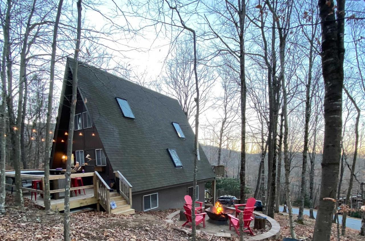 A-Frame Cabin With Hot Tub 1 Mi To Beech Mountain! Ngoại thất bức ảnh